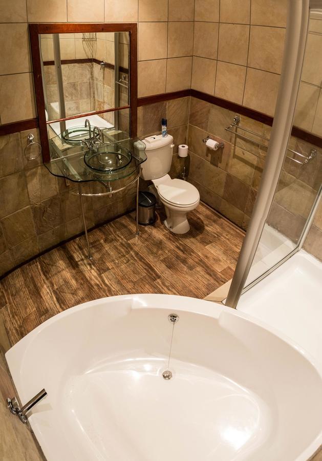 Premier Hotel And Spa Cullinan Extérieur photo